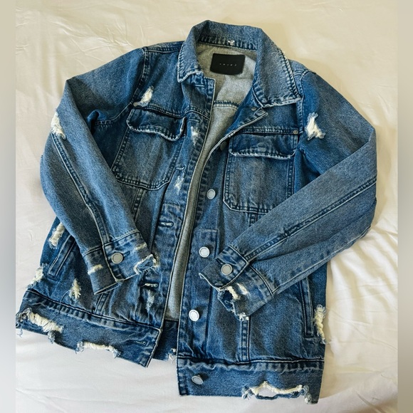 Blanknyc Oversized Jean Jacket w/ Removeable Fur Collar - Picture 2 of 2